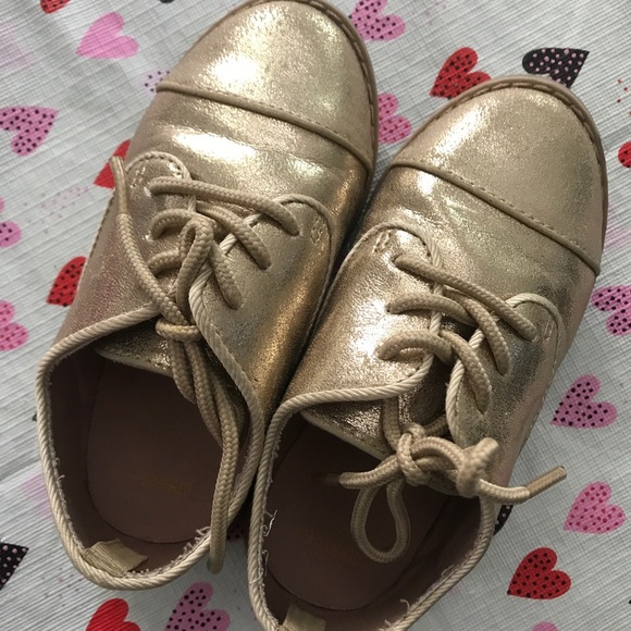 Gold Gymboree Oxfords - Picture 1 of 2